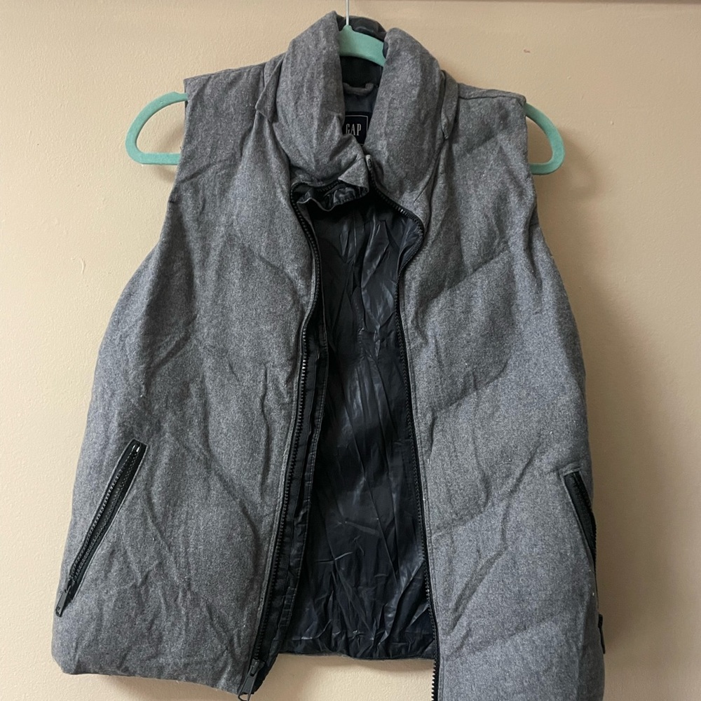 Down Sleevless Jacket
